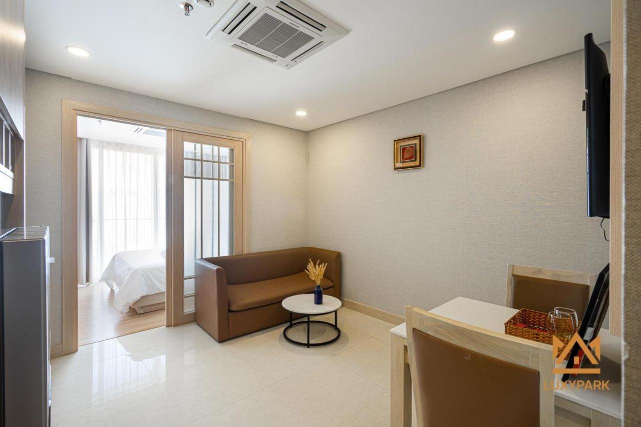 הו צ'י מין סיטי Luxy Park Hotel & Apartments-City Centre מראה חיצוני תמונה